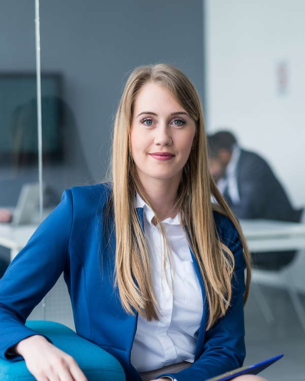 attractive business woman 24ag6y4a.jpg